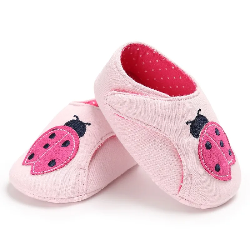 Детские медведи божьи коровки корова лицо мягкие Soled Первый ходунки младенческий Повседневный младенец, не умеющий ходить обувь