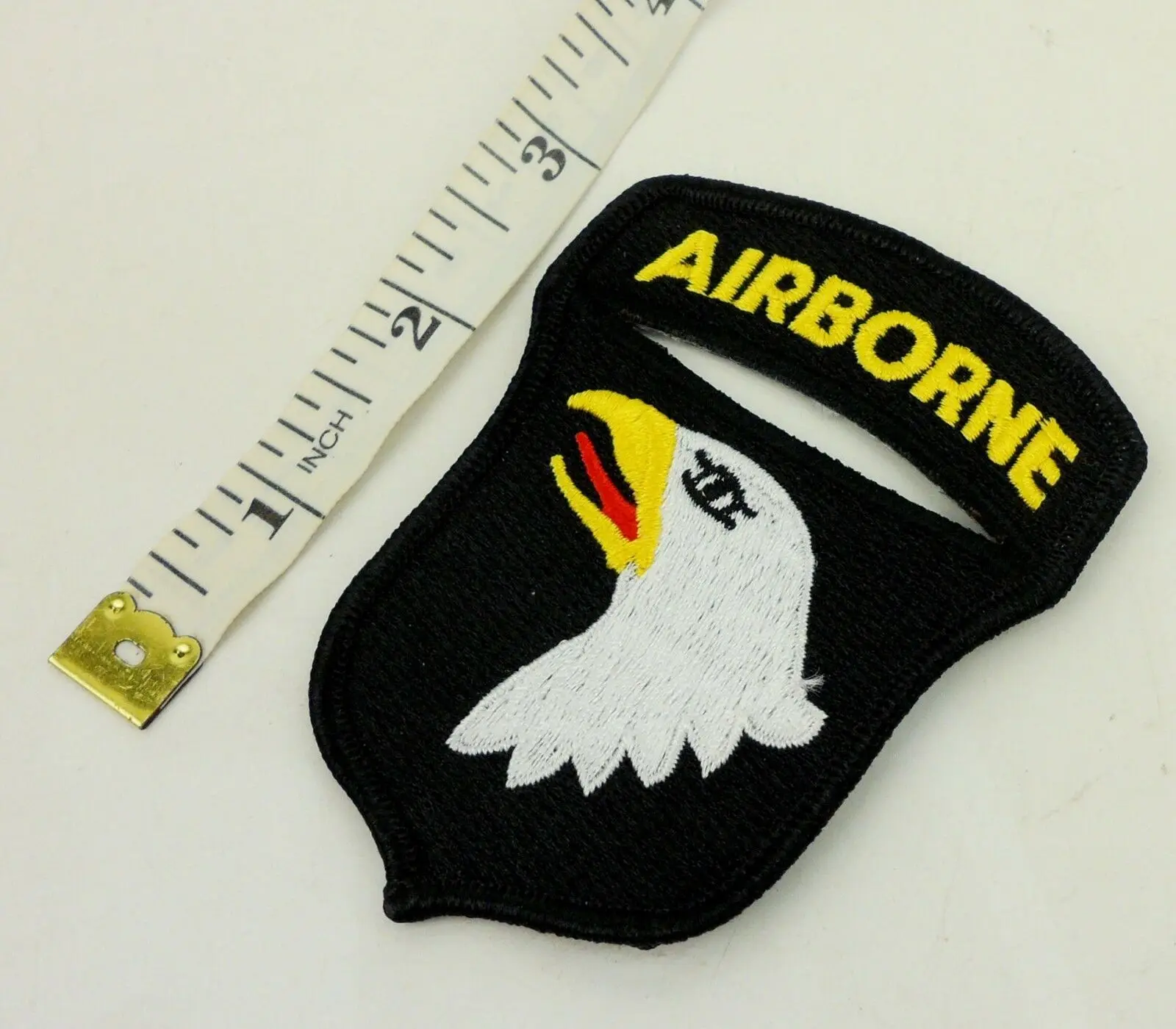 tomwang2012. WWII UNITED STATES ARMY 101ST AIRBORNE DIVISION PATCH SHOULDER SLEEVE INSIGNIA