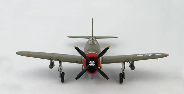 Хобби мастер P-47D Razorback 42-76179 Lt Frank Klibbe 56th FG 61st FS USAAF Halesworth UK March 1944 1/48 литье под давлением модель самолета