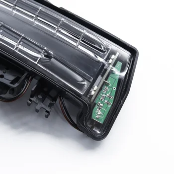 

4 LED Lamp 1 Pair Light For Mercedes W204 W212 W221 LED Mirror Marker 21290675011