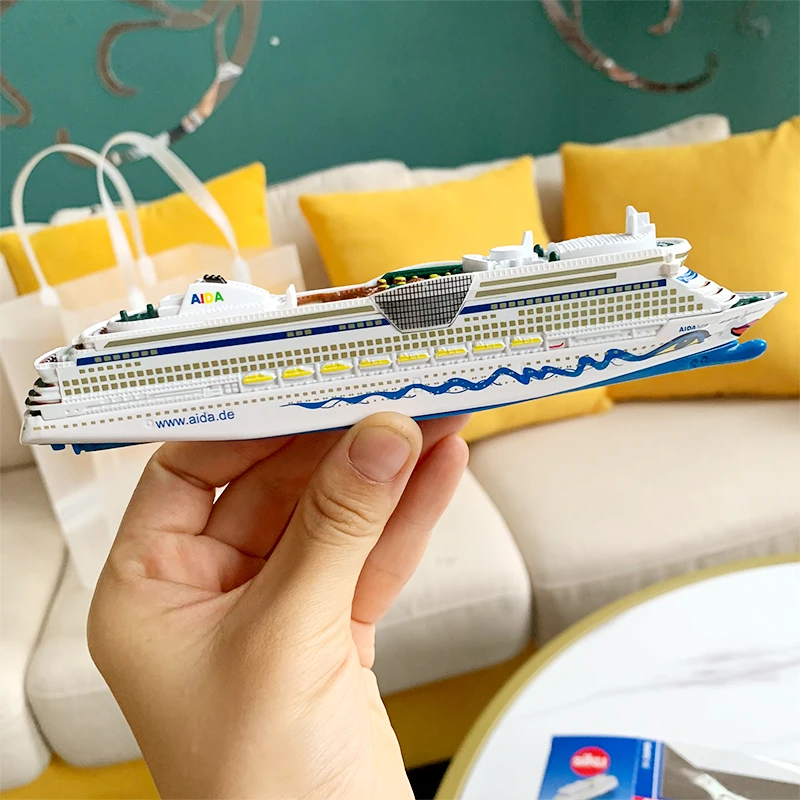 Exquisite 1:1400 alloy cruise ship model,high simulation ship toy,exquisite original packaging,free shipping