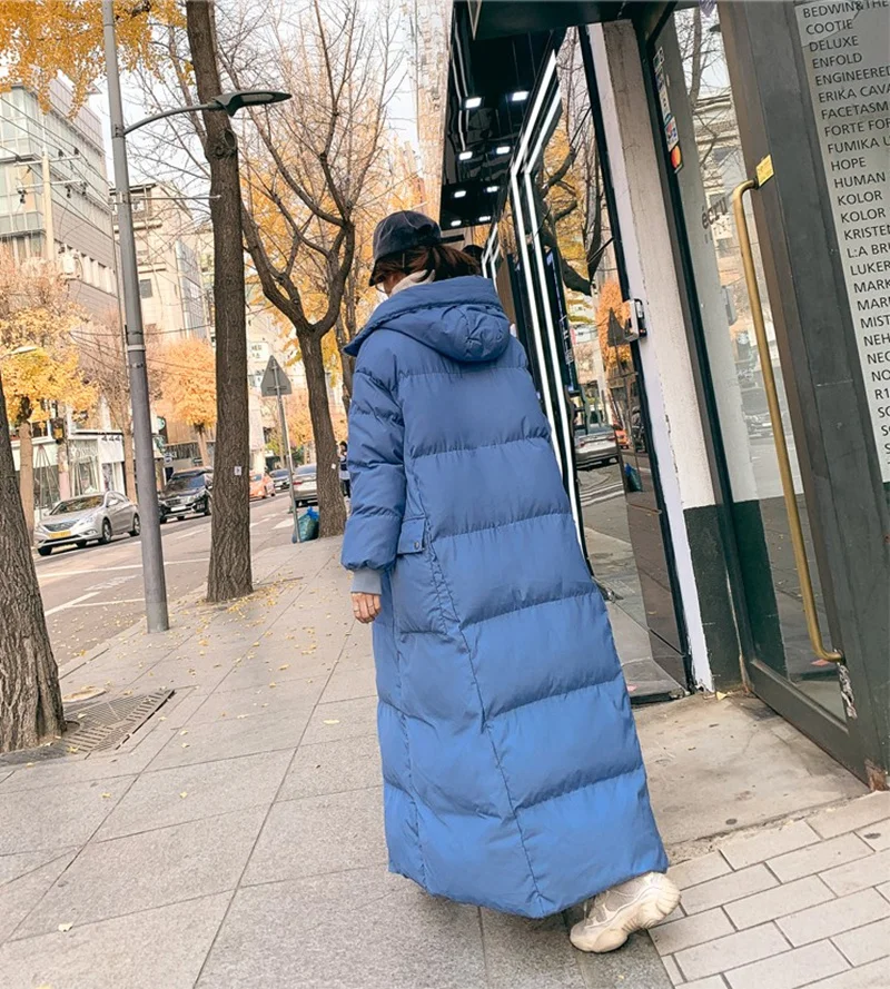 Супер длинное пальто с капюшоном, синяя зимняя куртка для женщин, свободный уплотненный пуховик, куртка с хлопковой подкладкой, теплое Женское зимнее пальто, парки C5969
