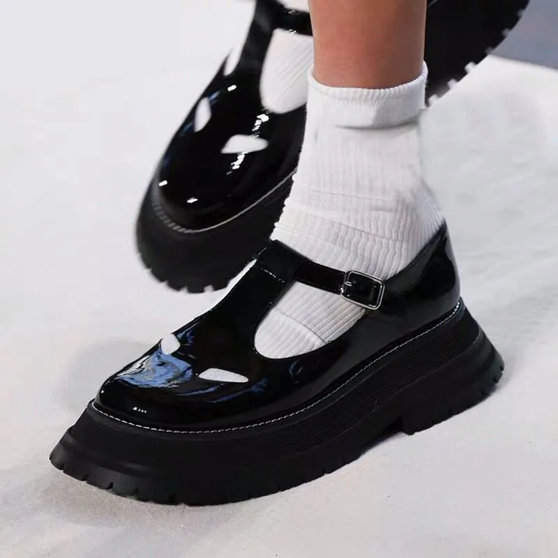 black platform flat shoes