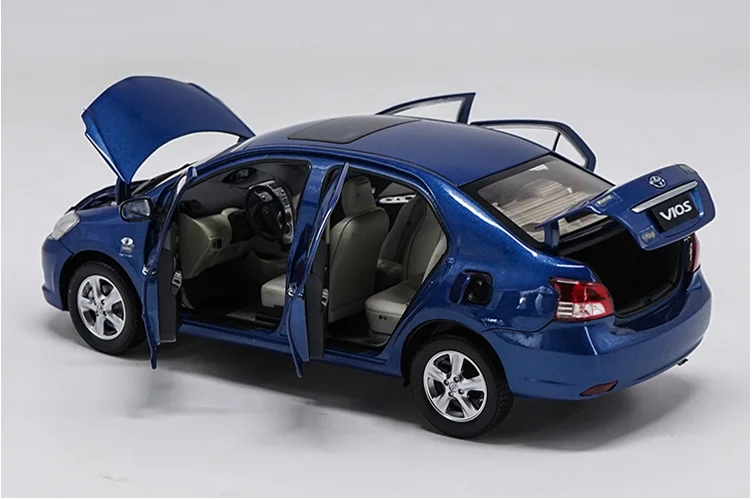 Оригинальные заводские литые под давлением 1/18 Vios синий седан литые под давлением металлические классические модели игрушечных автомобилей для подарка, коллекция