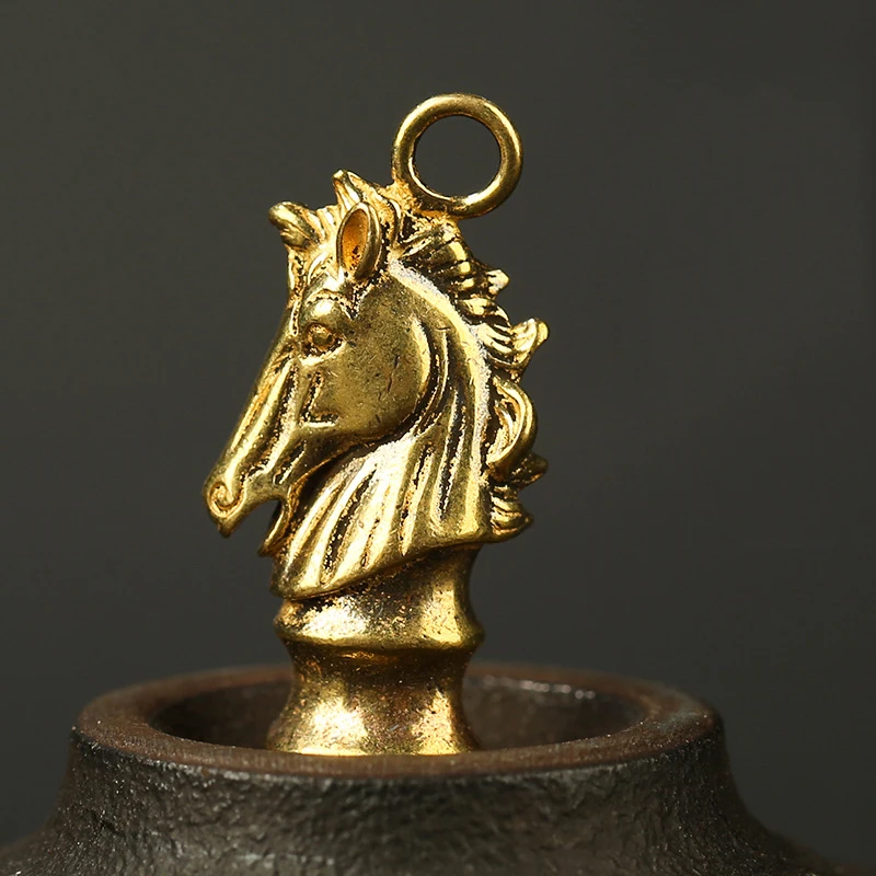 brass knight keychain  (7)