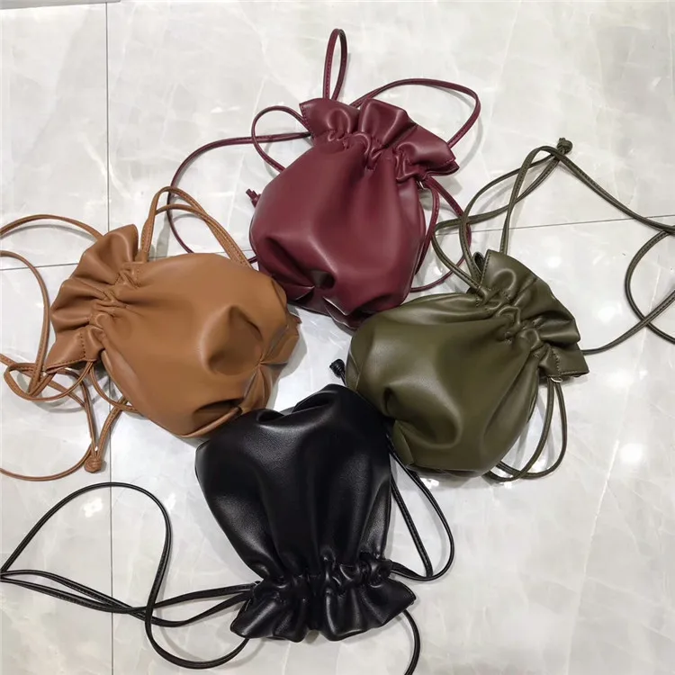 

Lucky Mini- Small Bucket 2020 Foreign Style Genuine Leather Xiaock Woman Bag Single Shoulder Slung Tide