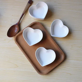 

Creative 4PCS Cute Heart Small Saucer Shape Mini Plate Ceramics Cartoon Dish Snack Plate Salad Dinner Tray MJ710