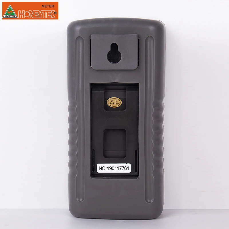 LCR Meter LCR4070D Multimeter Digital Professional Capacitor Capacitance Inductance Resistance Tester ESR Meter 200pF ~ 2000μF 2