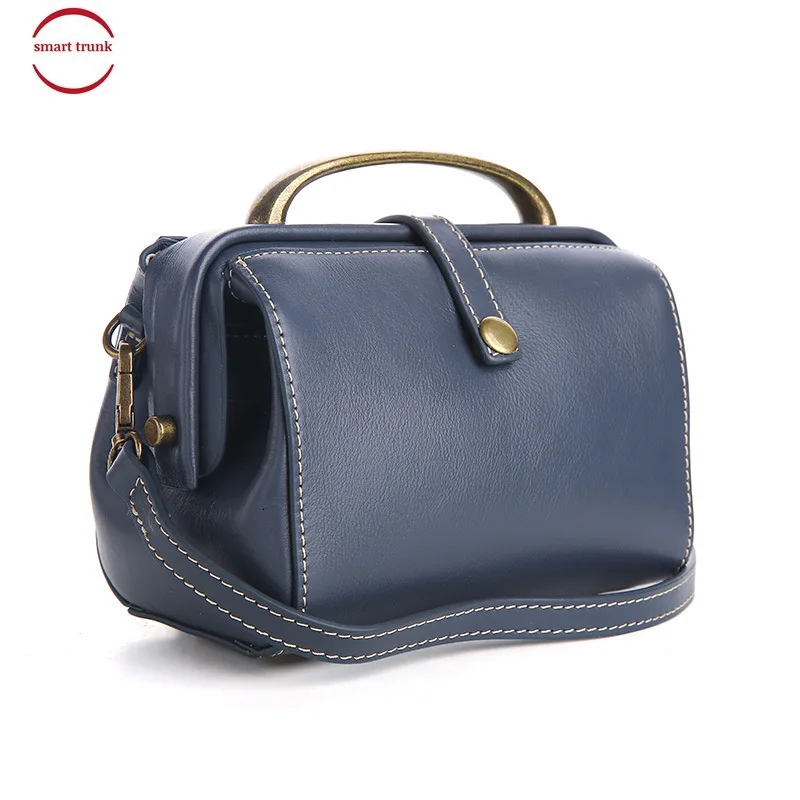 

2019 Genuine Leather Woman Baotou Layer Cowhide Doctor Package Guangzhou Concise Woman Package Genuine Leather Oblique Satchel