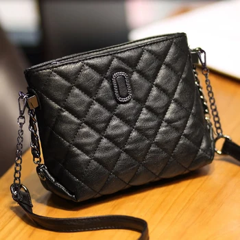 

2020 new net red small black bag high-end sense bag bag foreign style chain shoulder messenger bag fashion wild female bag tide