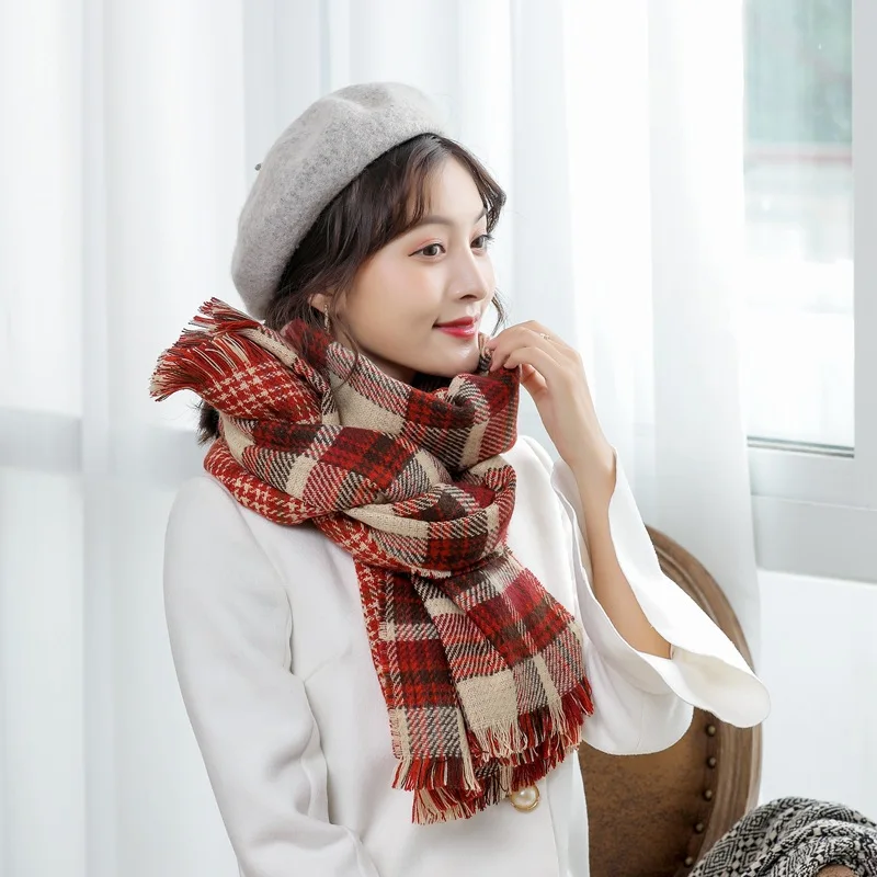 

New Christmas Imitation Cashmere Shawl To Keep Warm In Autumn and Winter Fashion Retro Plaid Scarf