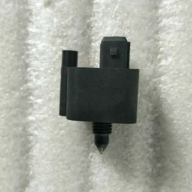 1111400ED01/1111401AED01 FUEL FILTER & Fuel Filter Water Level Sensor