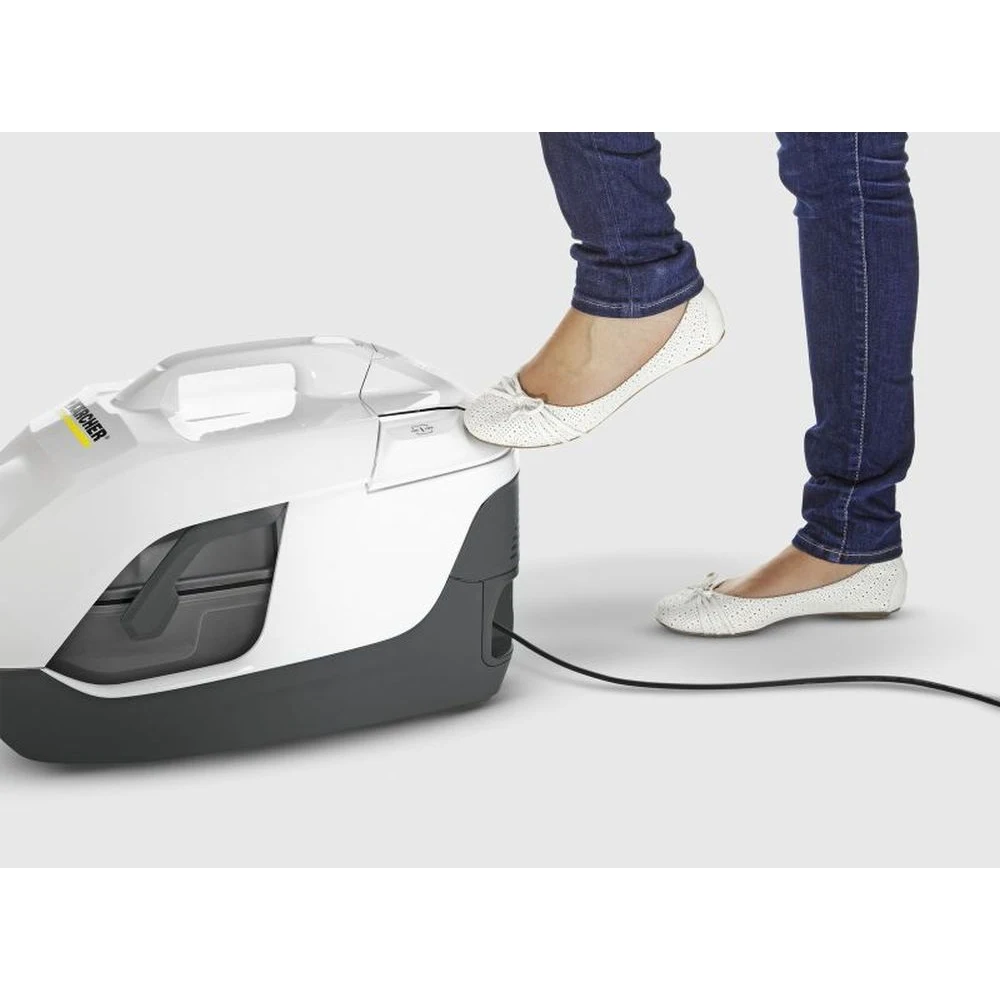 Пылесос Karcher DS 6 Premium Mediclean 650Вт белый