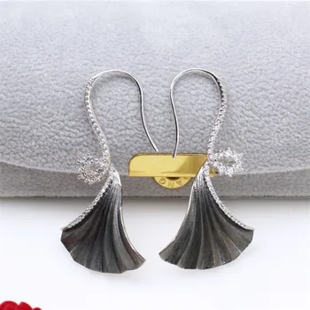 

CMajor S925 Solid Sterling Silver Delicate Vintage Temperament Elegant Ginkgo Leaf Shape Two Tone Drop Earrings for Women