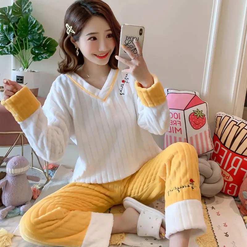 

Women Pajama Sets 2019 Autumn Winter Pajamas Flannel Cartoon Thick Warm Women Sleepwear Full Sleeve Animal Pijamas Home Clothing