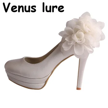

Venus lure Party Ware Shoes for Woman Double Platform Flower Bride Shoes Size 6
