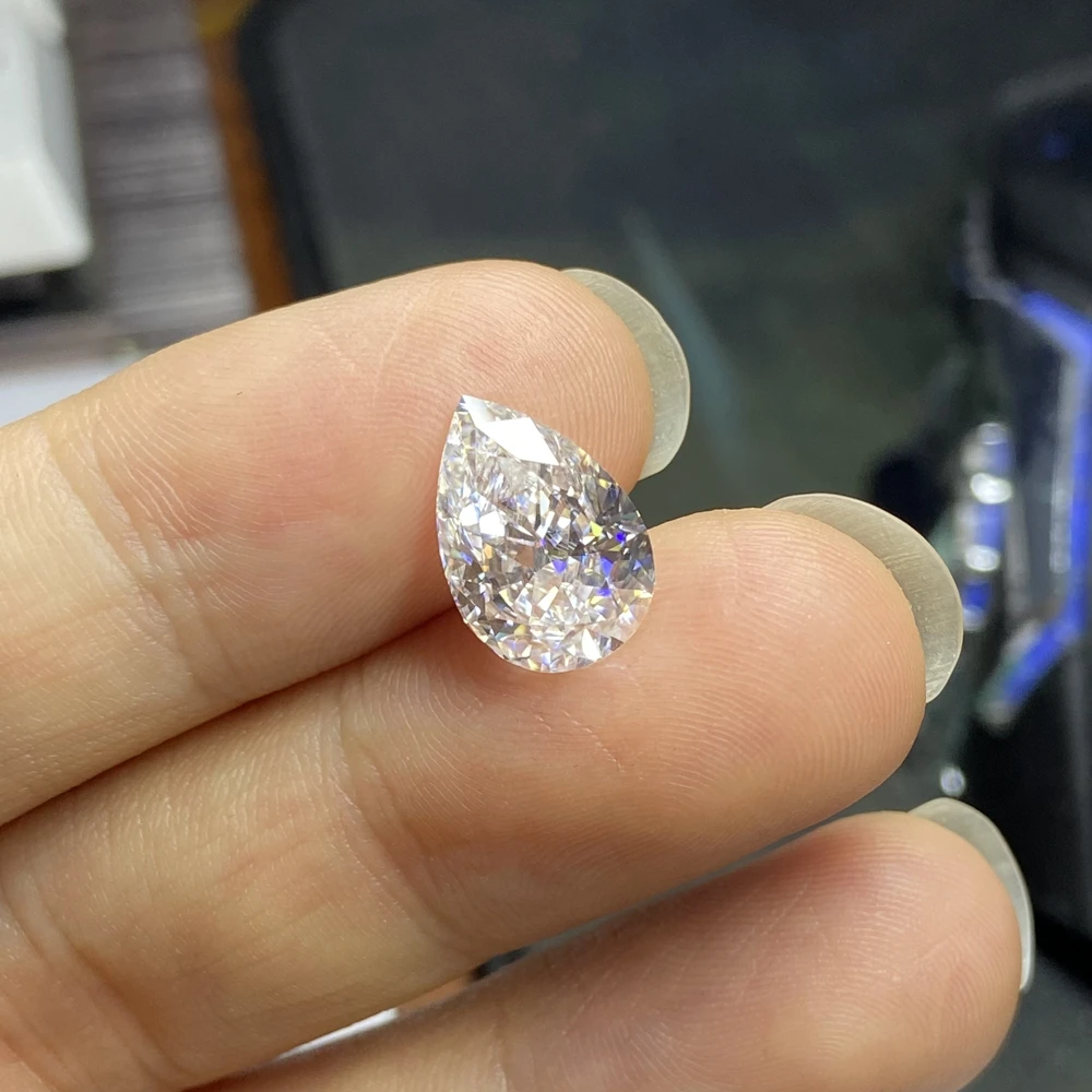 Meisidian D VVS1 8x12mm 4 Carat Pear Shape Iced Crushed Cut Moissanite Diamond