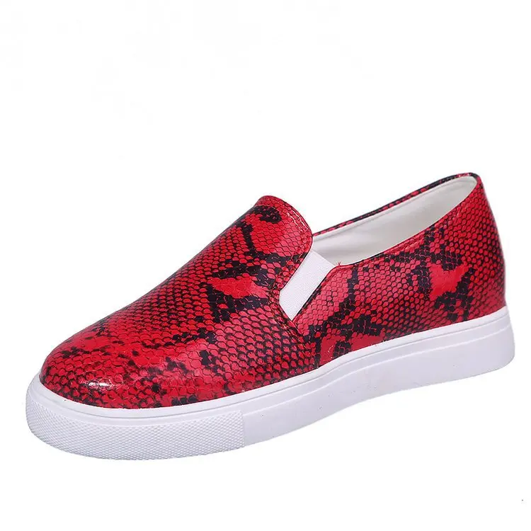 Snake pointed toe flats Women pu Leather Loafers Shoes Autumn Soft Moccasins Slip-On Shallow Breathable Femme Flats Shoes Woman