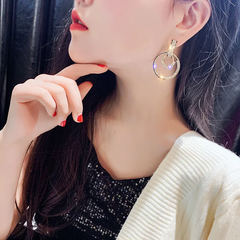 Новинка 925, серебряные стразы, круглые хрустальные серьги swarovski, темперамент, Корейская личность, дикие, подарок на день Хэллоуина - Окраска металла: Double golden circle