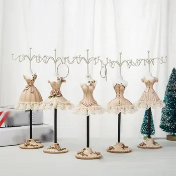 

Creative Dress Model Stand Ornaments Model Props Earrings Necklace Rotation Display Jewelry Display Stand Resin Crafts Hot Sale