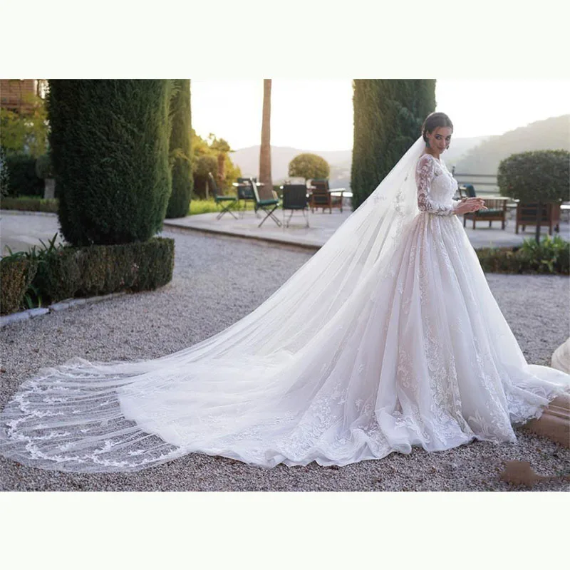 

Modest Full White/Ivory Lace Long Sleeve Wedding Dresses Ball Gown Arabic Muslim Sheer Scoop Neck Appliqued Formal Bridal Dress
