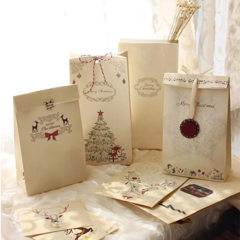 

10pcs/lot 8 Sytle Merry Christmas Kraft Paper Bag Gift Bags Candy Bag Christmas Party Supplies 22x12x6cm Mix