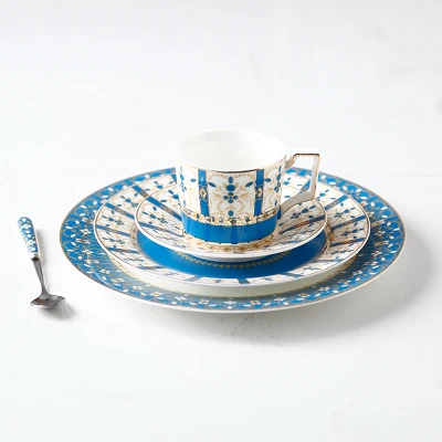 blue 5piece set Посуда костяного фарфора кофейная чашка блюдце набор английский полуденный фарфор чайная чашка керамическая Tazas Copos Высококачественная десертная тарелка E5 - Цвет: blue 5piece set