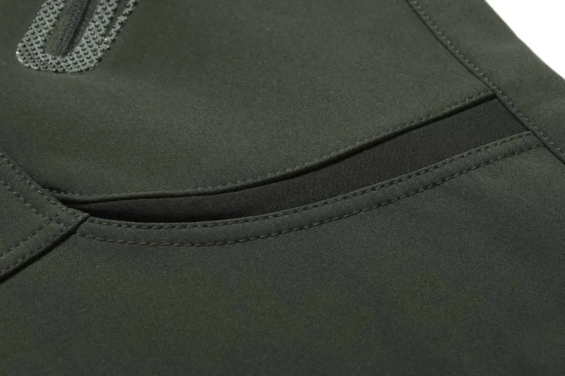 Outdoors Trousers (9)