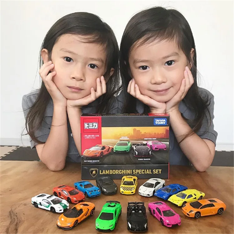 Такара томия томика моторы Goody Carry Toy Car 4 шт./один чехол спортивный автомобиль
