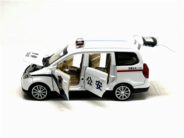 Wuling Hongguang Полицейская машина 1:32 звук и светильник ВОИН автомобиль 6 открывающаяся дверь Игрушечная машина фургон модель сплава Модель автомобиля