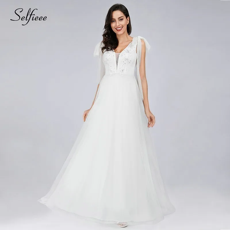 New Arrival Elegant Dresses Deep V-Neck Sleeveless Lace Beaded Women Dresses Illusion Simple Gowns Vestito Elegante Donna 2019
