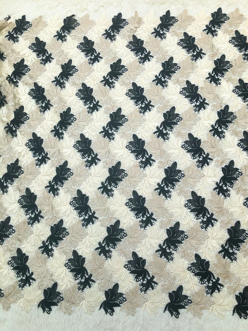 2025 Hochwertiger Neuer Nigerianischer Spitzenstoff Wasserlösliche Bestickte Modische Weiche Spitze 5 Yards – Detail 15