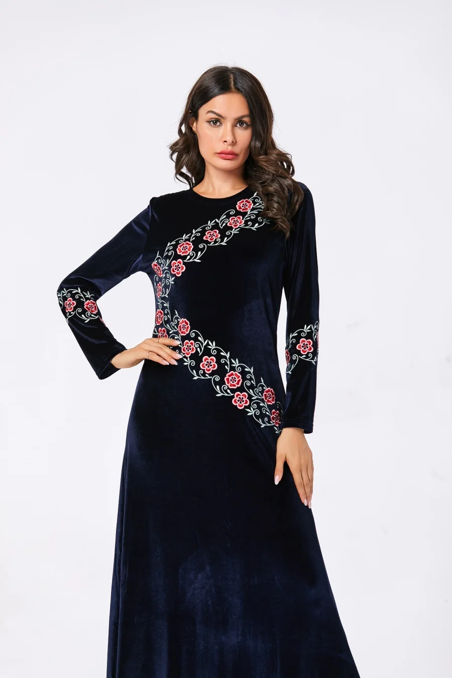 Siskakia элегантное мусульманское длинное платье с вышивкой, бархатное платье с круглым вырезом и длинным рукавом, платья длиной до щиколотки, синее осеннее платье, женская одежда