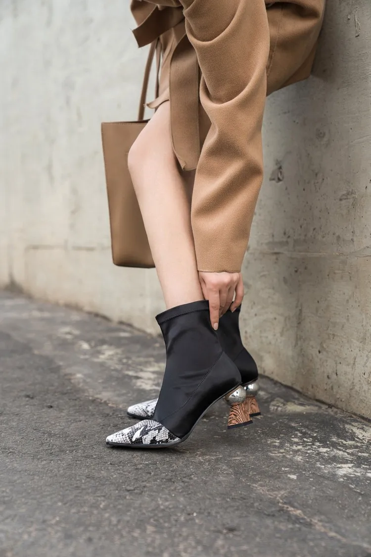 Prova Perfetto/эластичные сапоги на высоком странном каблуке; сапоги из лайкры; осенние женские пикантные носки с раздельными пальцами; женские носки; bottes femme