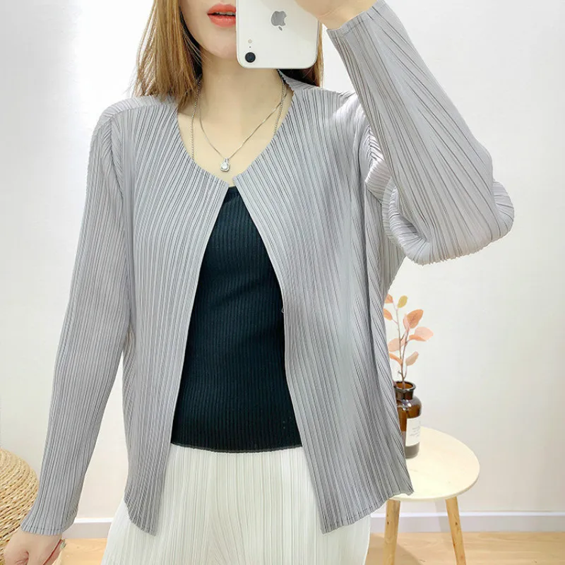 

Jacket Women Plus Size Spring Summer 2020 New Round Neck Long Sleeves Solid Color Loose Miyake Pleated Cardigan Jackets Female