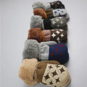 

2020 Winter Baby Boys Leaf Girls Keep Warm Gloves Kids Cotton baby mittens Keep Finger Warm Hot Sale Imitation 0-12M baby velvet