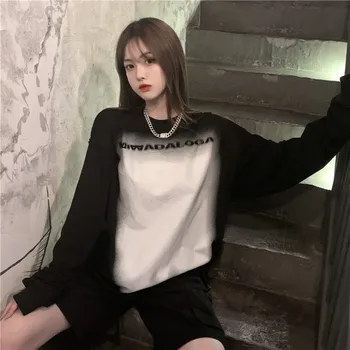 

PX2764 Retro printed loose round neck long sleeve T-shirt women