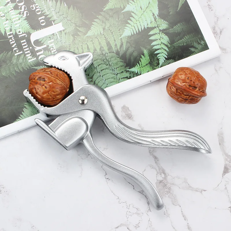 Squirrel Shaped Walnut Clip Zinc Alloy Opener Kitchen Pliers Tool Nut Opener Kitchen accessories creative