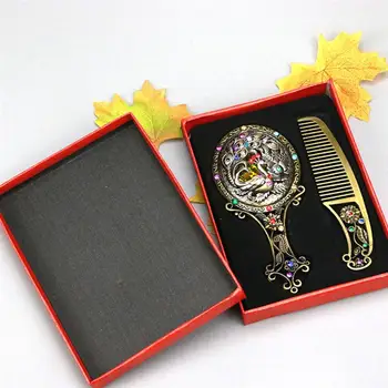 

Exquisite Hollow-out Makeup Mirror Comb Set Vintage Portable Metal Mirror Hair Groomer Gifts for Woman Lady (Mixed Pattern)