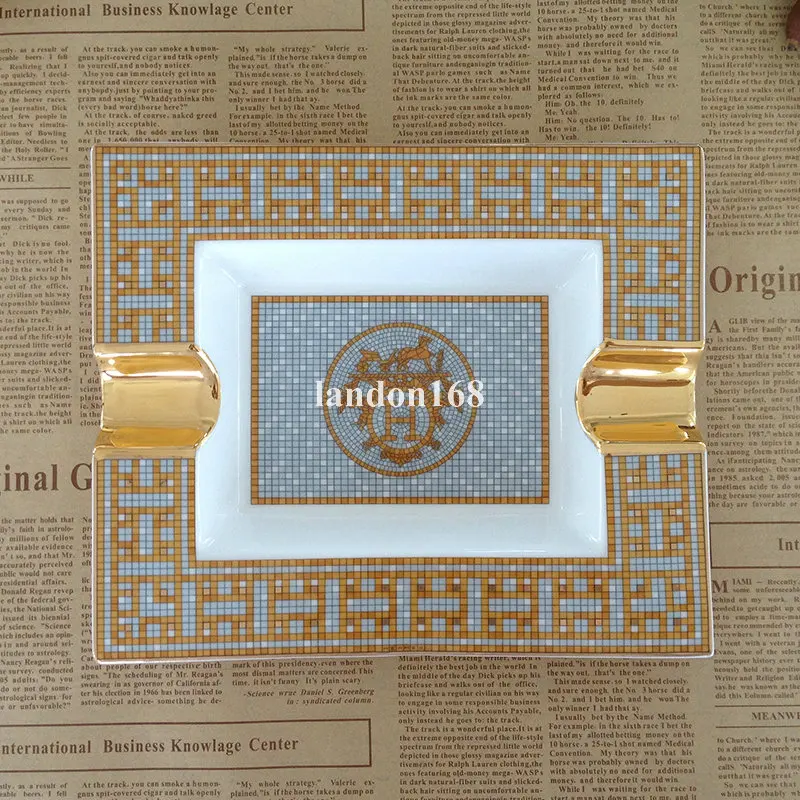 

Luxurious gold-rimmed ashtray Ceramic Cigar ashtray Living room decoration Creative Birthday gift
