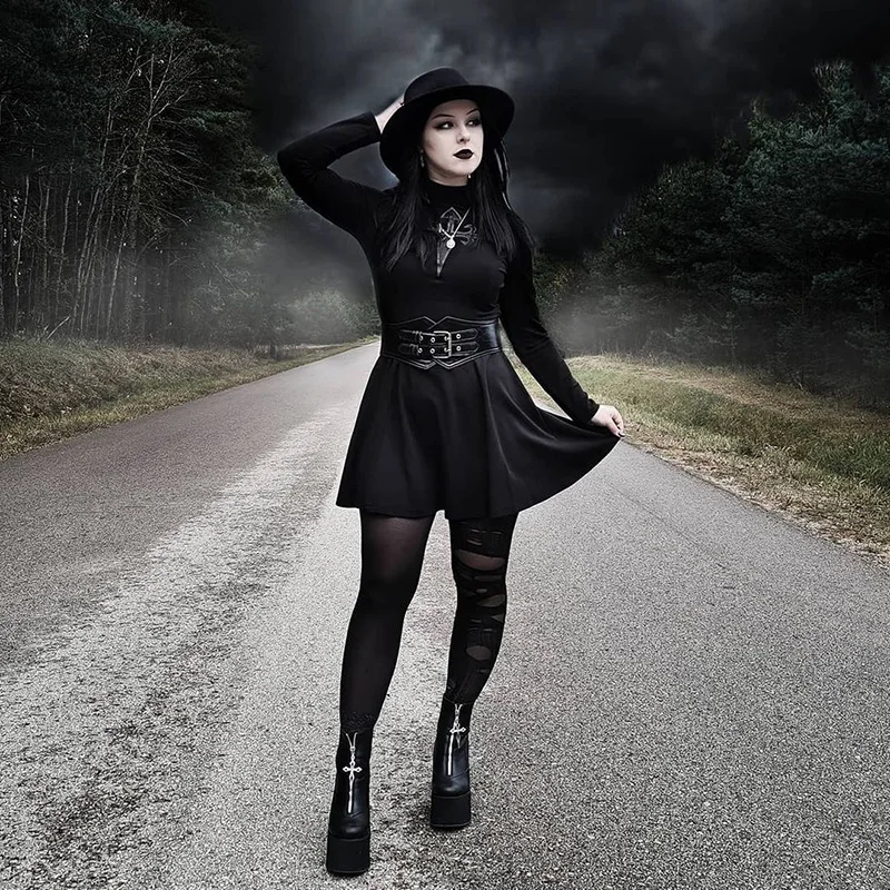 goth female clothes