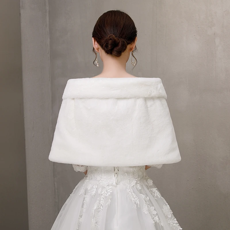 Elegant White Formal Party Evening Jackets Wraps Faux Fur Wedding Capes 2019 New Winter Women Bolero Wrap Winter Shawls In Stock