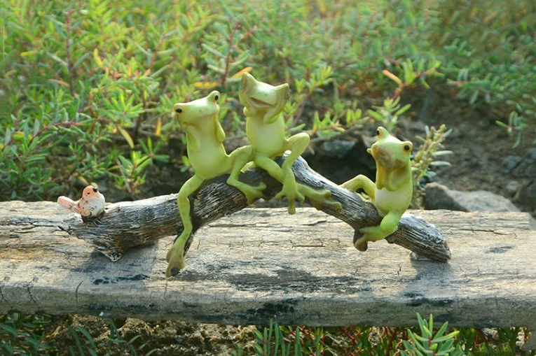 Three frog on branch Птица Декор микро мини животные сад миниатюрные фигурки лягушка на листе животное фигурка игрушки орнамент аксессуары Hogar Casa - Цвет: Three frog on branch