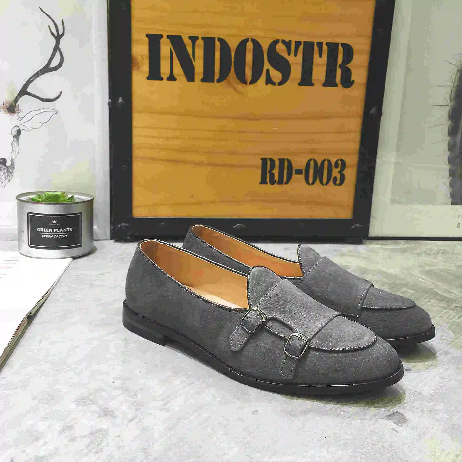 Fashion Men Loafer New Handmade Retro double monk buckle straps Casual Shoes Men Moccasins For Men Leather Flat Shoes