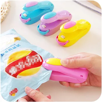 

Portable Household Mini Heat Sealing Machine Kitchen Gadgets Food Plastic Bag Travel Handy Sealers Food Snack Easy Resealer-S