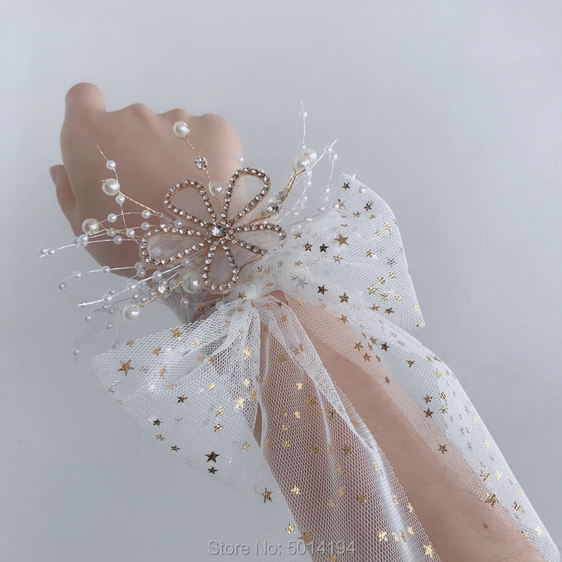 

Korean style fresh hand-made string beads pearl alloy diamond flower bronzing star grenadine bride bridesmaid wrist flower