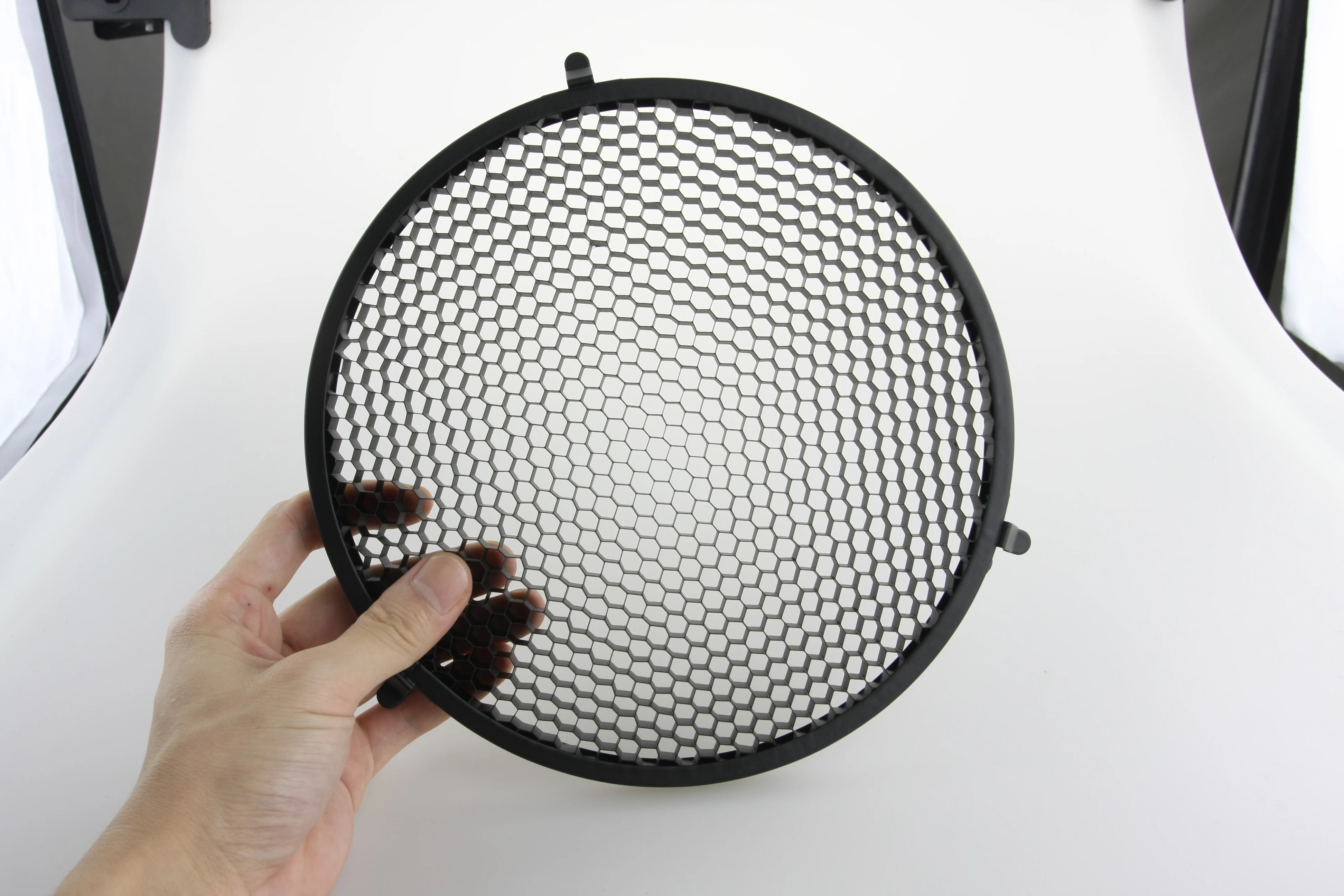 Griglia A Disco Haoge 215Mm 60 ° In Alluminio A Nido D'Ape A Nido D'Ape Per Riflettore Broncolor P70