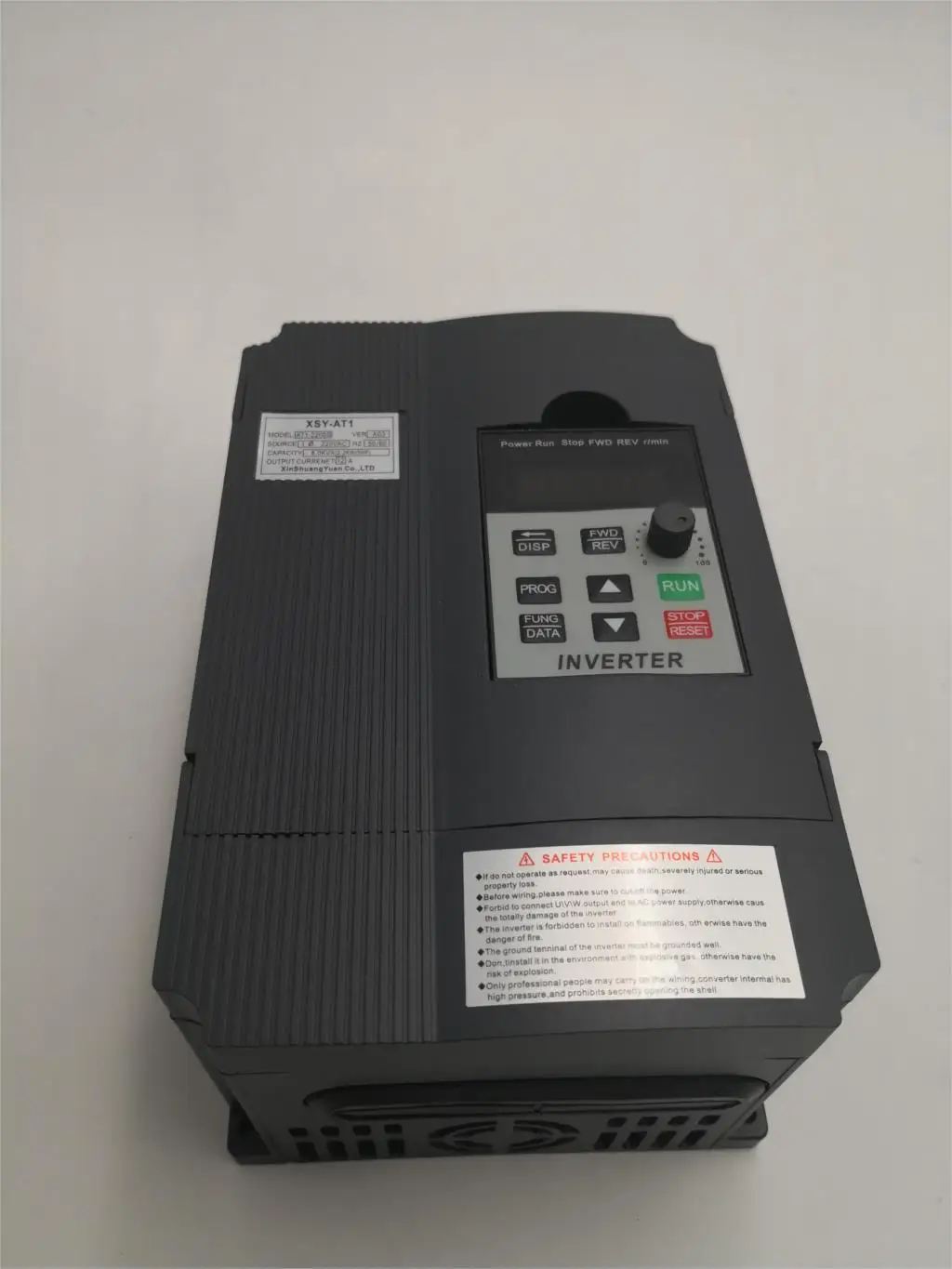 Частотно-регулируемым приводом 1.5kKW/2.2KW/4KW инвертор XSY-AT1 преобразователь частоты однофазный 220v Вход и 3-фазы мощность двигателя регулятор ско... Частотно-регулируемым приводом 1.5kKW/2.2KW/4KW инвертор XSY-AT1 преобразователь частоты однофазный 220v Вход и 3-фазы мощность двигателя регулятор ско...