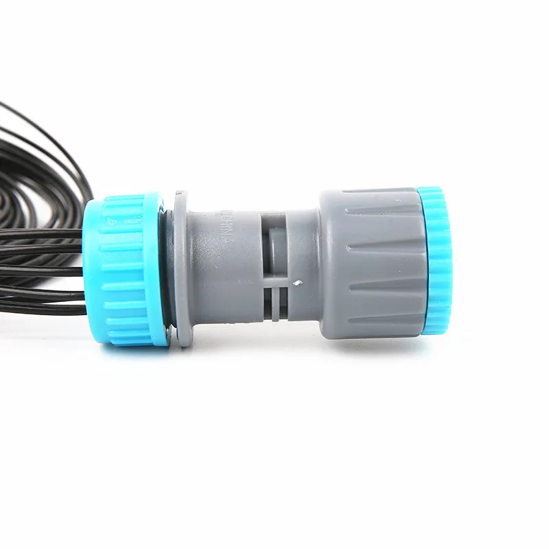 10858881587_1661405181