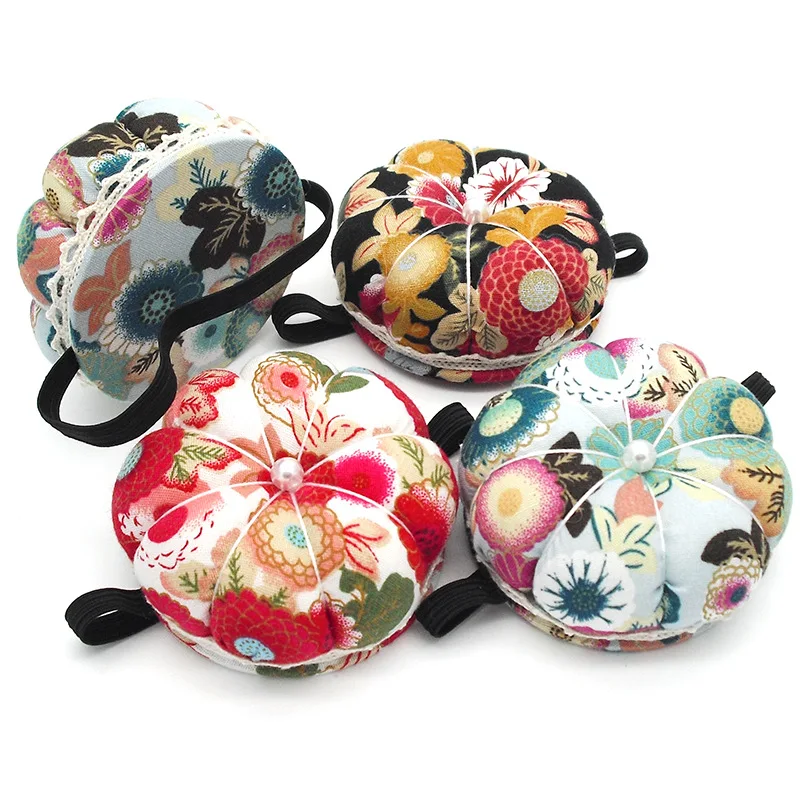 

Random Color Pumpkin Shape Needle Pin Cushion Holder Sewing Kit DIY Craft Sewing Pin Elastic Wrist Band Pincushions